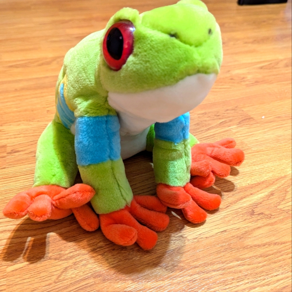 - K&M 14 inch Tropical Tree Frog. Plush. Velour-like fabric. Stuffed Anima…